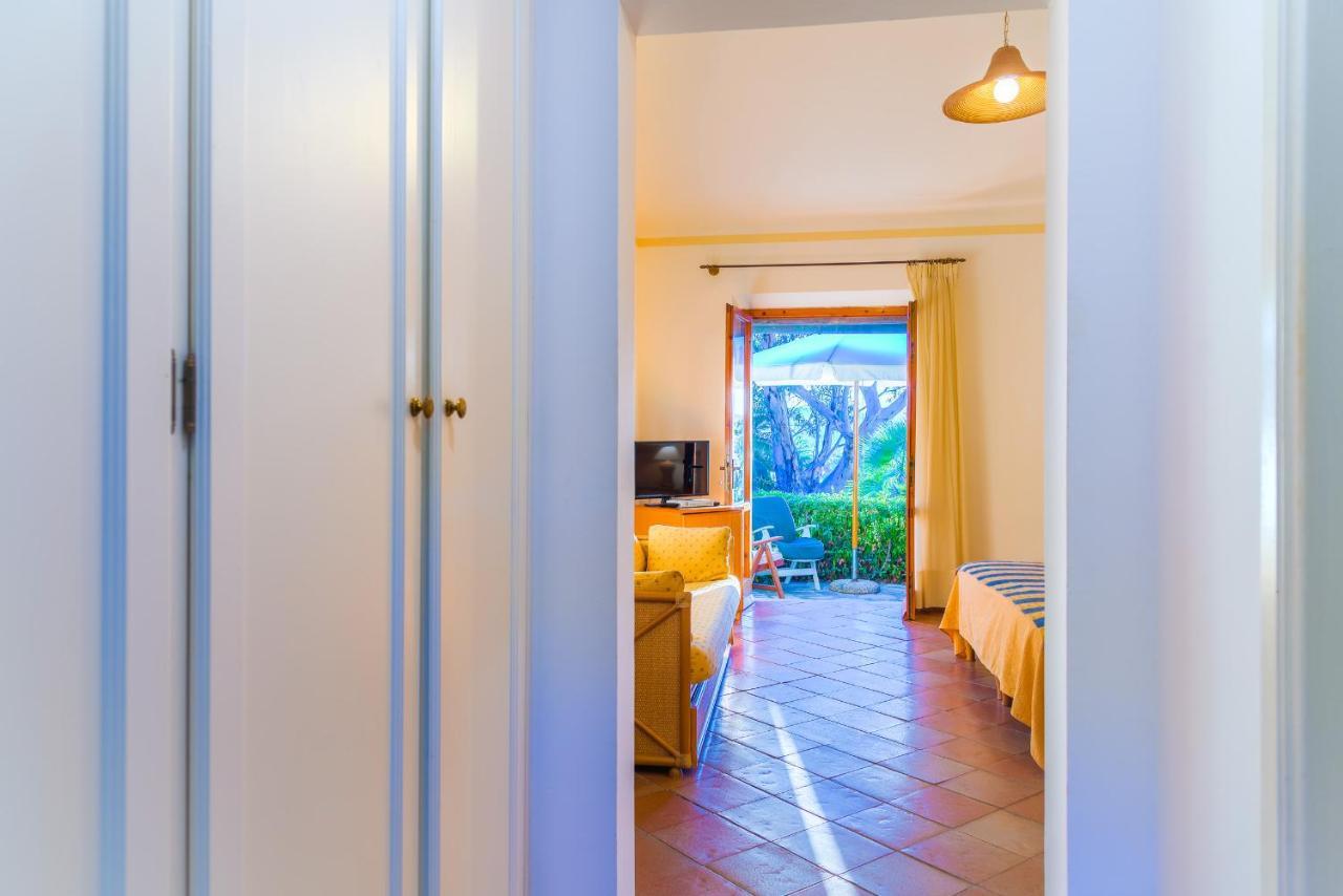 Hotel Villa Ottone Портоферрайо Экстерьер фото