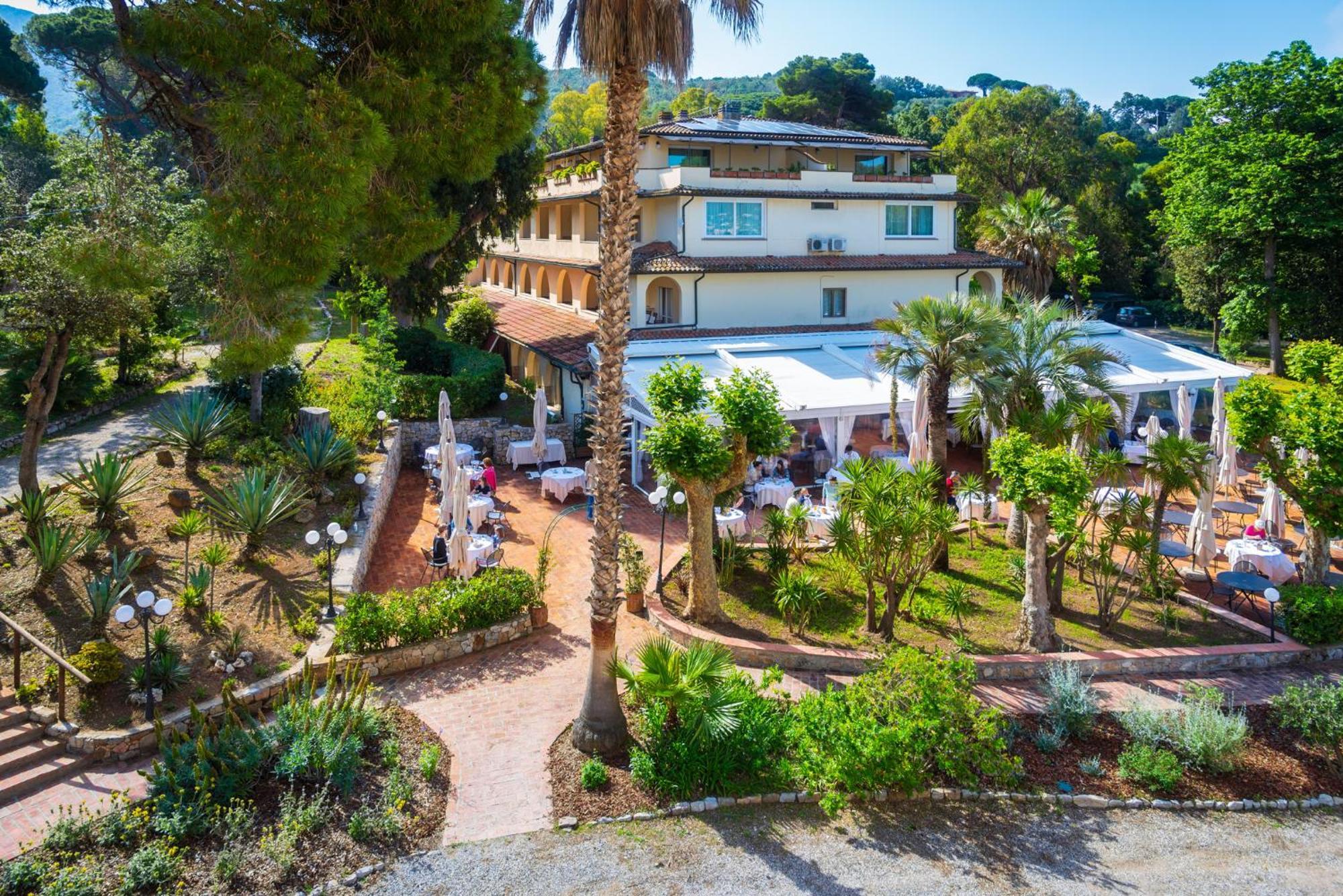 Hotel Villa Ottone Портоферрайо Экстерьер фото