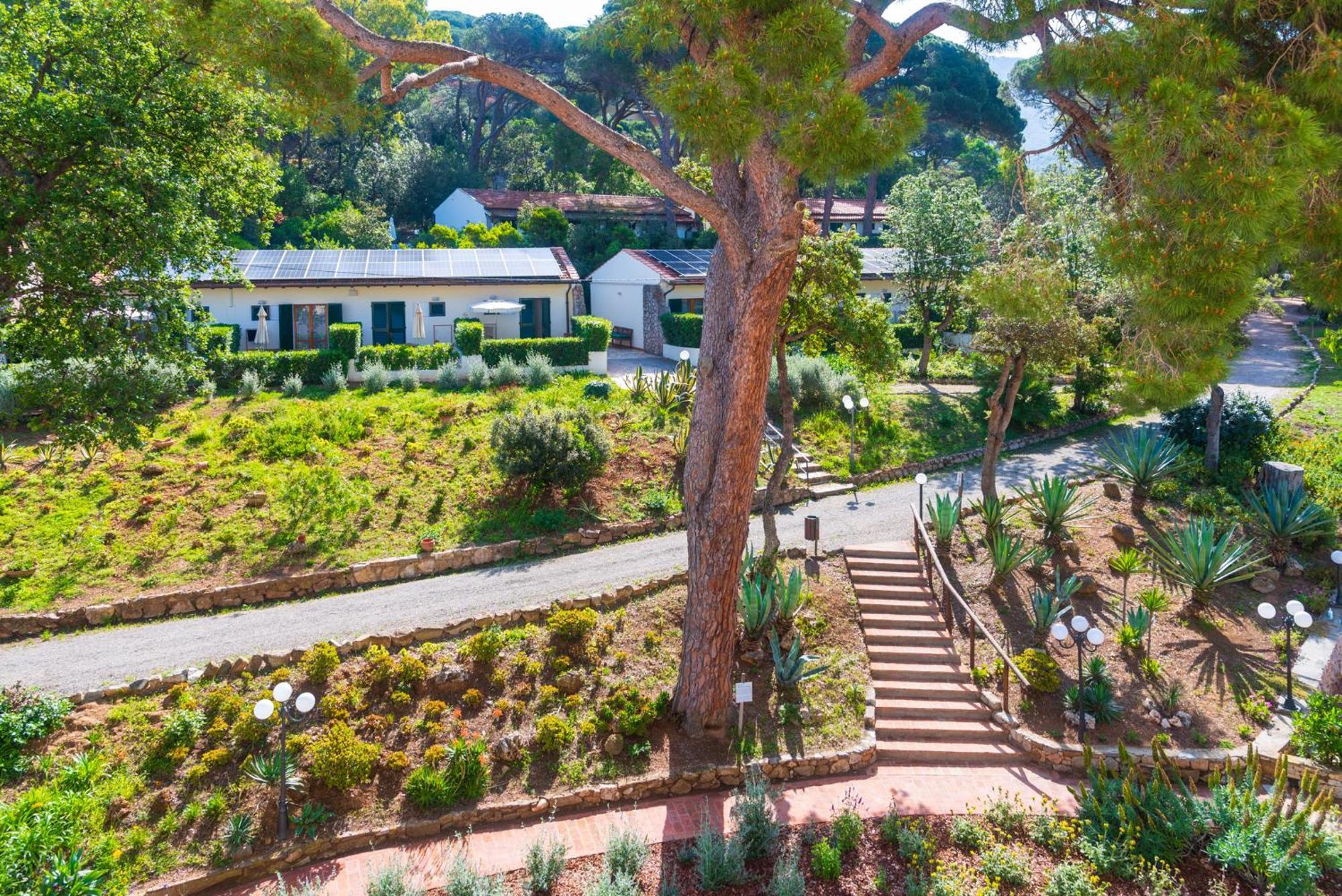 Hotel Villa Ottone Портоферрайо Экстерьер фото