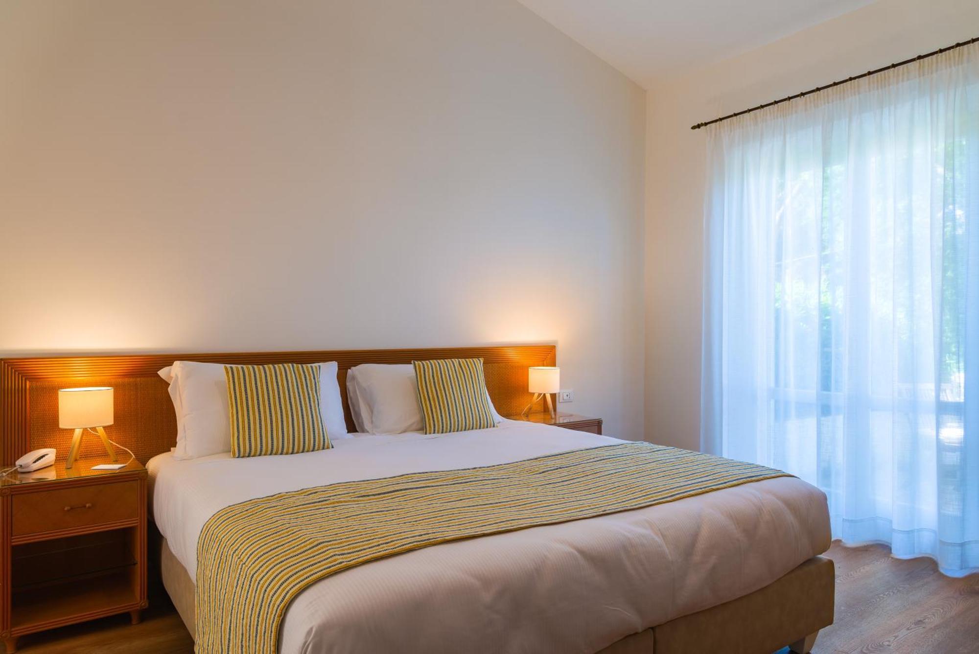 Hotel Villa Ottone Портоферрайо Экстерьер фото